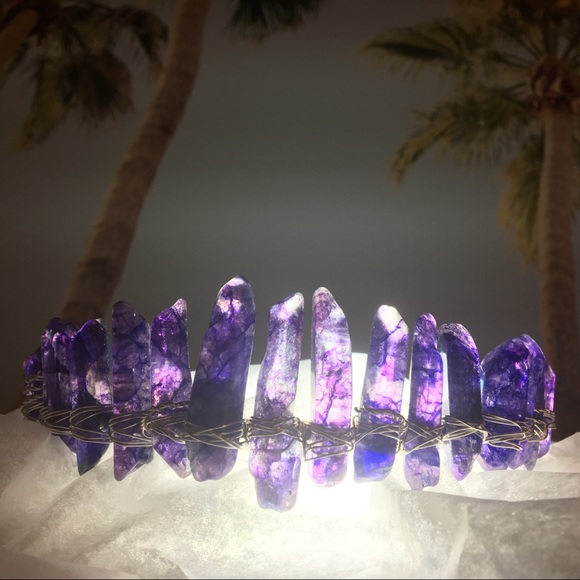 Amethyst Crystal Crown - Picture 3 of 4